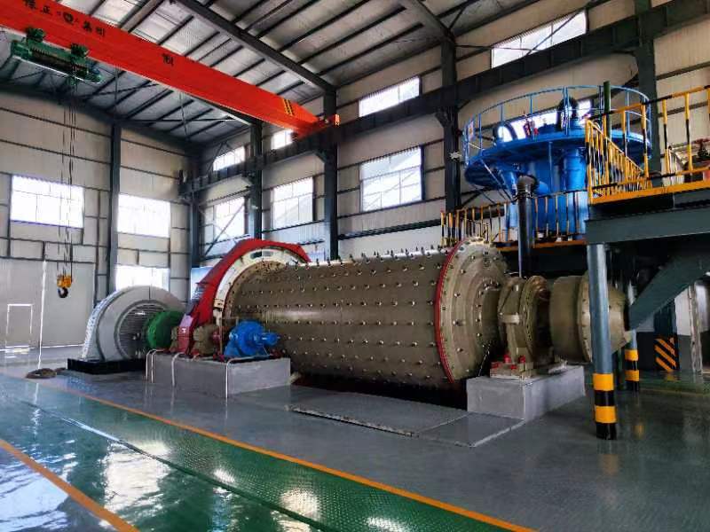 Qingdao Qingzhong Machinery ETC General Contracting Project Zhaoyuan Xindongzhuang Impianto di lavorazione dell'oro giornaliero da 2.000 tonnellate Qingdao Qingzhong Machinery ETC General Contracting Project Zhaoyuan Xindongzhuang Impianto di lavorazione dell'oro giornaliero da 2.000 tonnellate